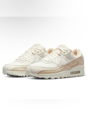 Nike Woman’s Air Max 90 Retro Casual Everyday Sneakers Size 8.5 In Phantom